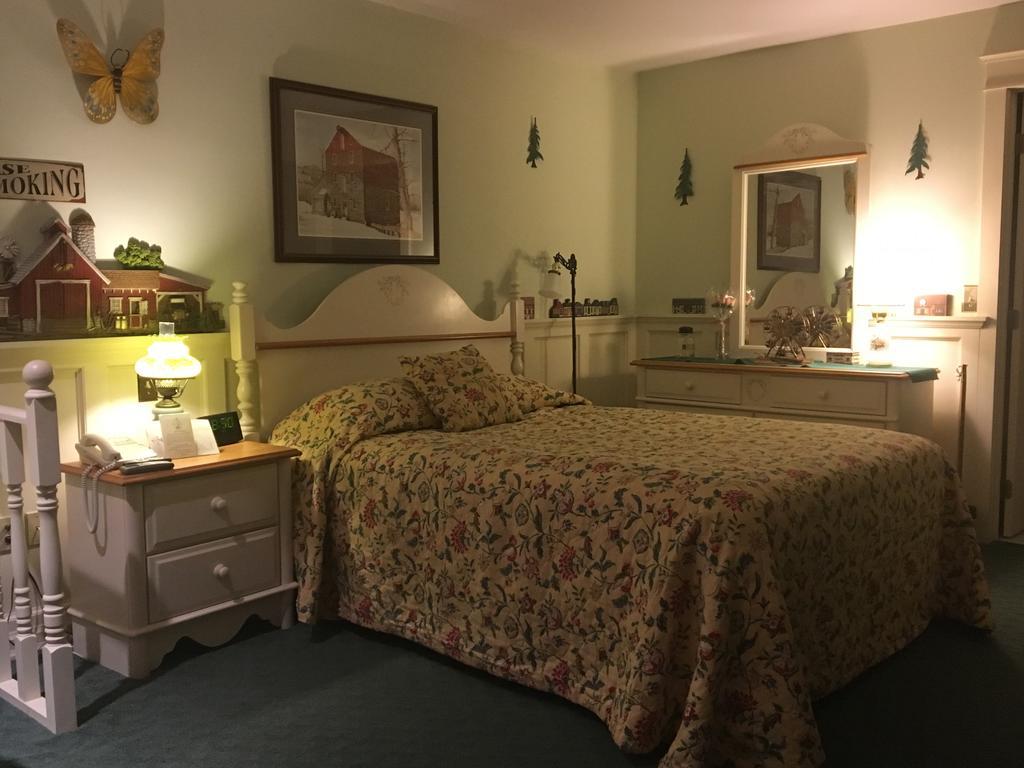 Red Barn Village Bed & Breakfast Clarks Summit Exterior foto