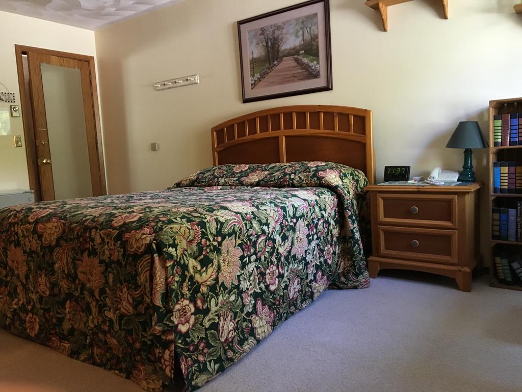 Red Barn Village Bed & Breakfast Clarks Summit Exterior foto